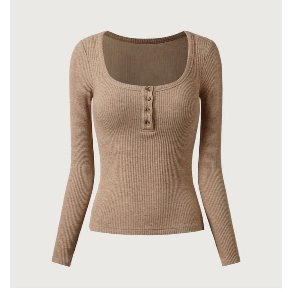 Women's Ribbed Knit Button-Front Top - Tan